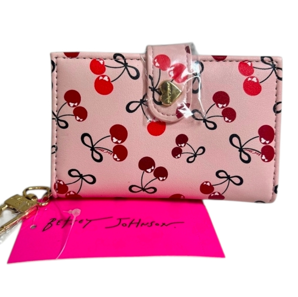 🩷▪️Betsey Johnson ▪️pink Multi XOLEAH Cherry Print Pink Card Case  Wallet